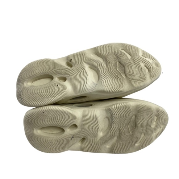 Foam Runners Lookalike in Sand - Picture 6 of 8